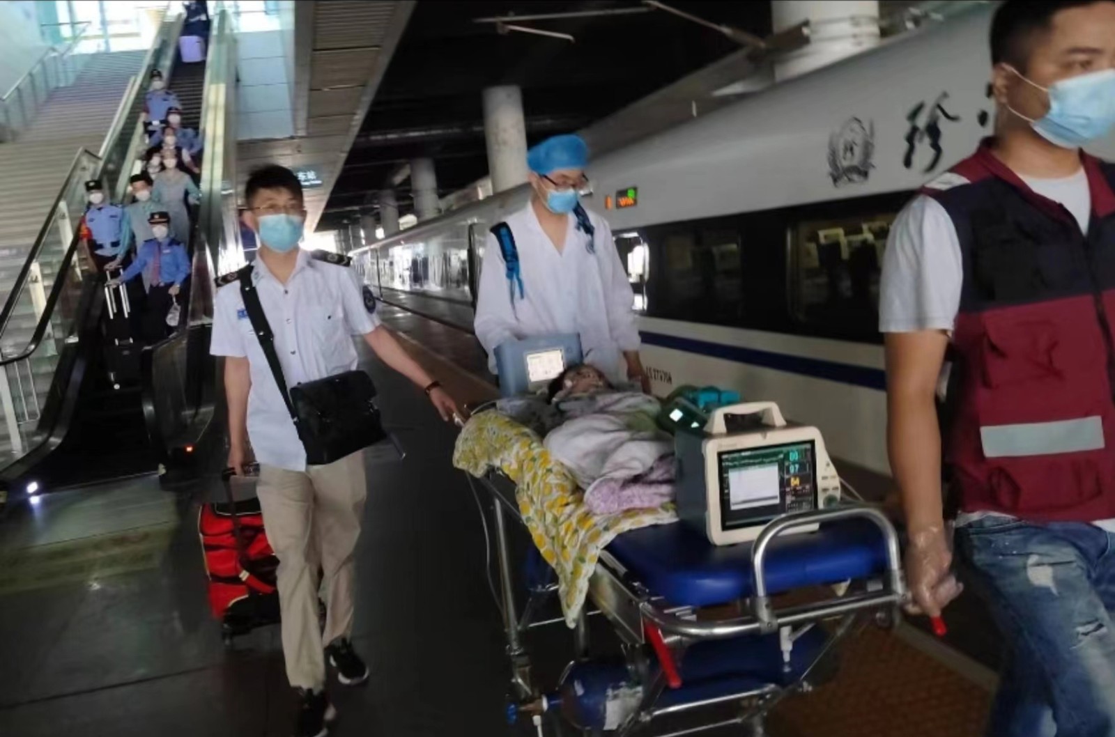 灵石县高铁转运公司